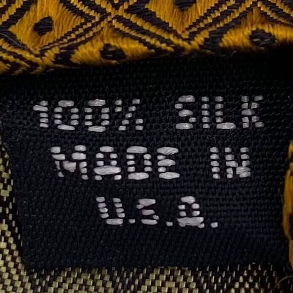 Vintage Arezzo 100% Silk Made in USA Tie - Picture 6 of 6